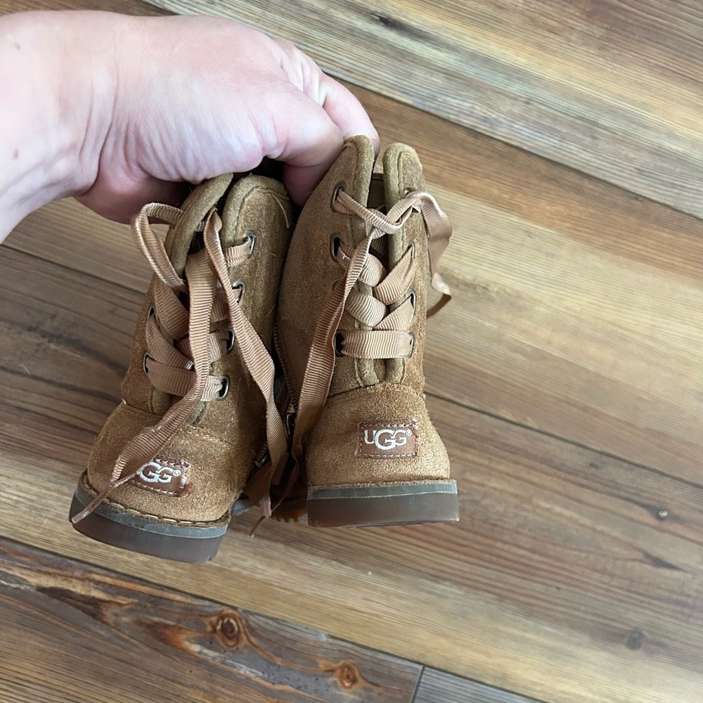 Ugg Boots Toddler Size 6